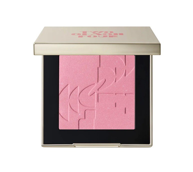 TWO SLASH FOUR All Over Face Blush